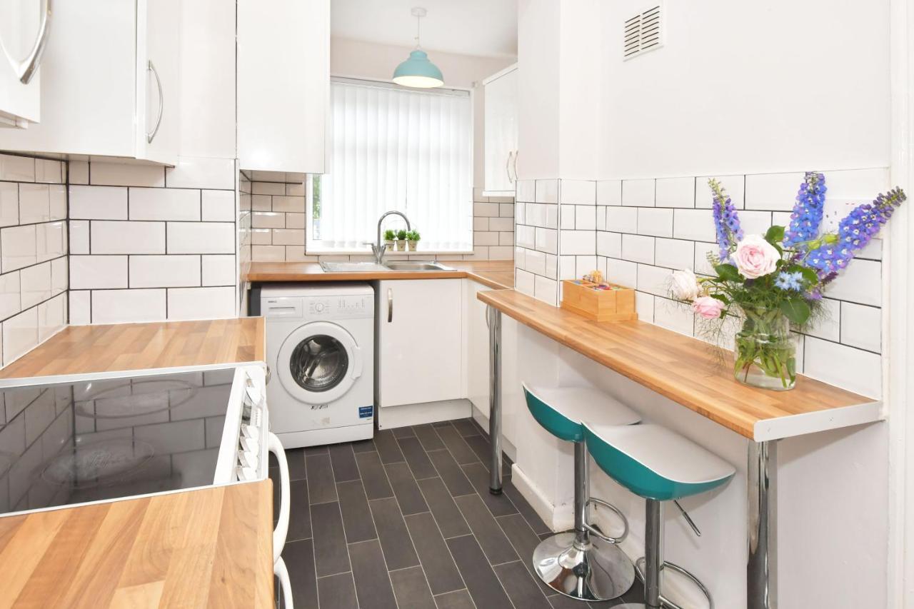 Wistaston House By Yourstays 5 Double Bedrooms And 2 Bathrooms, Great For Groups! Book Now! Crewe Exteriér fotografie