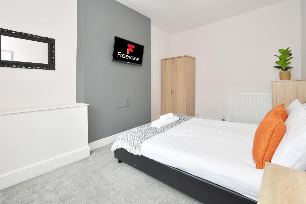 Wistaston House By Yourstays 5 Double Bedrooms And 2 Bathrooms, Great For Groups! Book Now! Crewe Exteriér fotografie